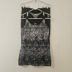 Athleta sports wear tanktop & cropped leggings